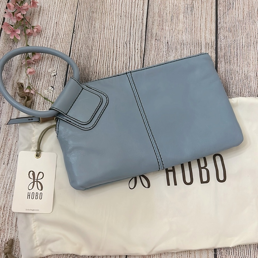 NWT HOBO Sable Wristlet